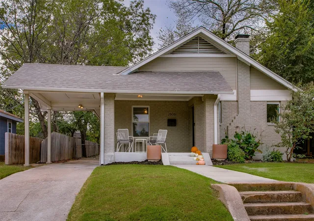 Homes for sale in Dallas, TX | 2606 W 12Th St, Dallas, TX 75211 | MLS# 21260942