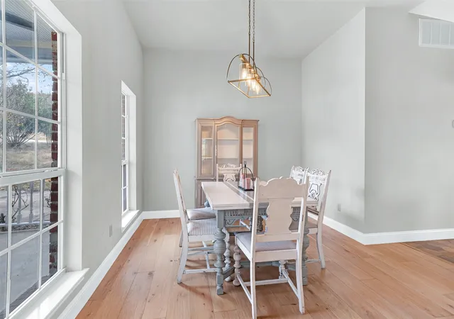 Photo 4 of Sale Pending at 152 Valley View Ct, Willow Park, TX 76087 | MLS# 21260833 | Listing updated on 2026-07-08