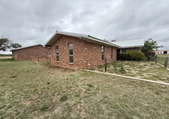Homes for sale in Sweetwater, TX | 5026 N Interstate 20, Sweetwater, TX 79556 | MLS# 21260937