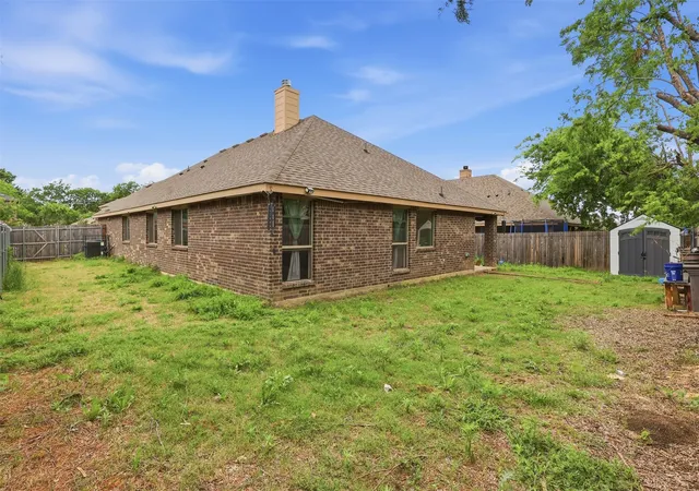 Homes for sale in Glenn Heights, TX | 1924 Carrington Dr, Glenn Heights, TX 75154 | MLS# 21261099