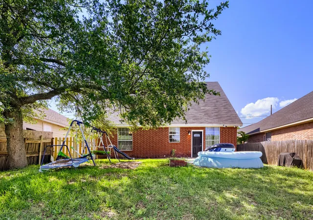 Homes for sale in Dallas, TX | 1214 S Belt Line Rd, Dallas, TX 75253 | MLS# 21250551
