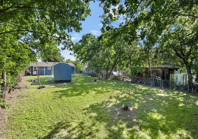 Homes for sale in Ferris, TX | 215 E 3rd St, Ferris, TX 75125 | MLS# 21259480