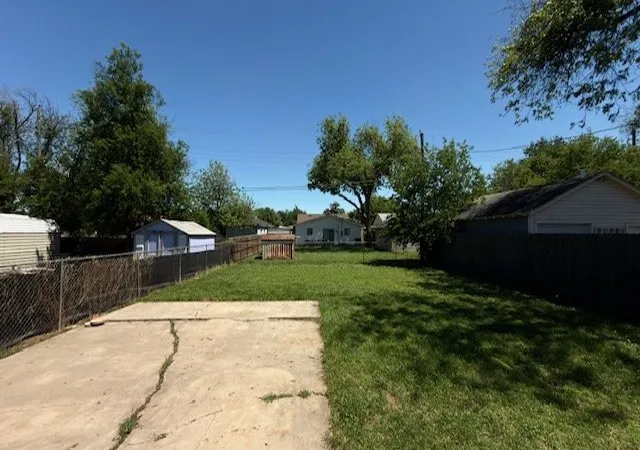 Homes for sale in Wichita Falls, TX | 513 W Inwood Dr, Wichita Falls, TX 76301 | MLS# 21259828