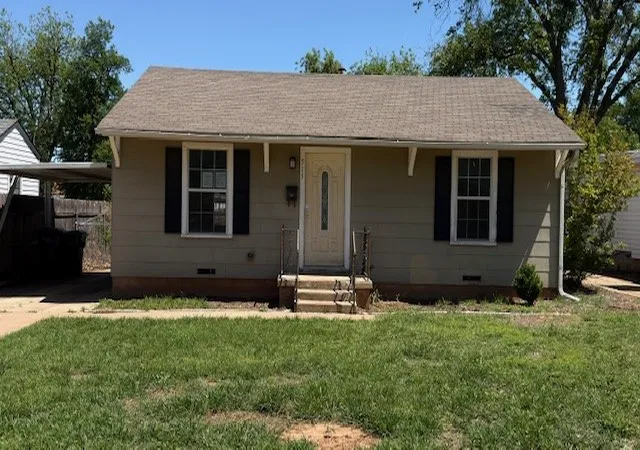 Homes for sale in Wichita Falls, TX | 513 W Inwood Dr, Wichita Falls, TX 76301 | MLS# 21259828
