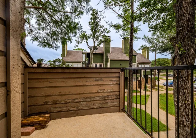 12th image of 9809 Walnut St #203, Dallas, TX 75243 | MLS# 21261155