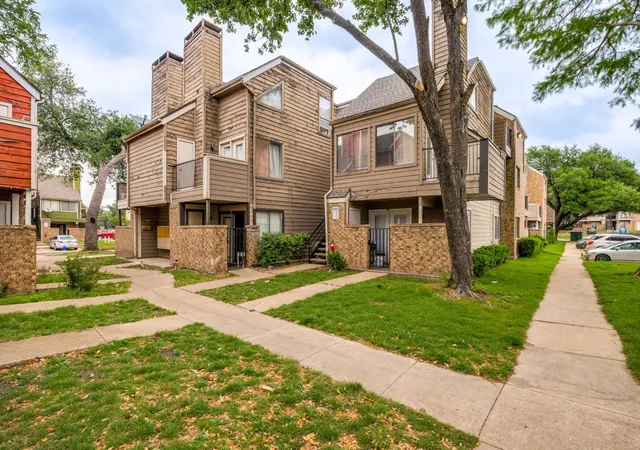 1st image of 9809 Walnut St #203, Dallas, TX 75243 | MLS# 21261155