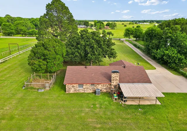 Homes for sale in Combine, TX | 210 Lanier Rd, Combine, TX 75159 | MLS# 21261118