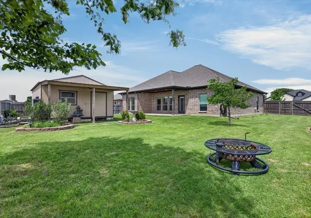 Homes for sale in Mabank, TX | 2112 Cole St, Mabank, TX 75147 | MLS# 21259741