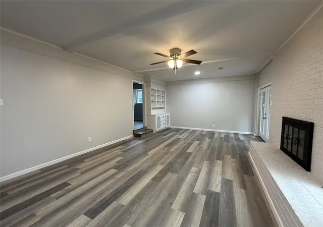 Photo 4 of Single family home for sale at 1413 Blanton Pl, Sherman, TX 75092 | MLS# 21259474 | Listing updated on 2026-07-25