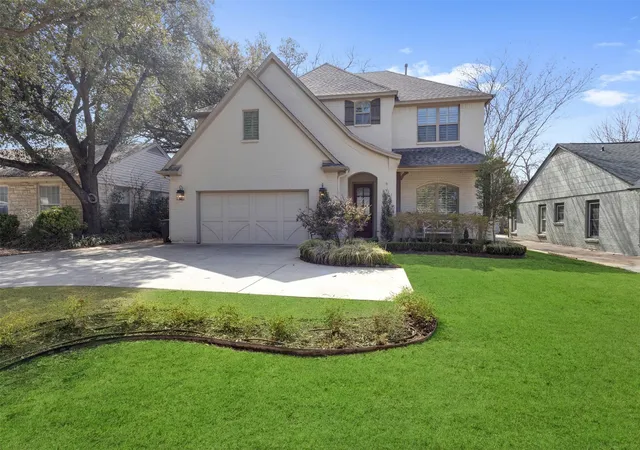 Photo 1 of Sale Pending at 3429 S Westcliff Rd S, Fort Worth, TX 76109 | MLS# 21259526 | Listing updated on 2026-07-19