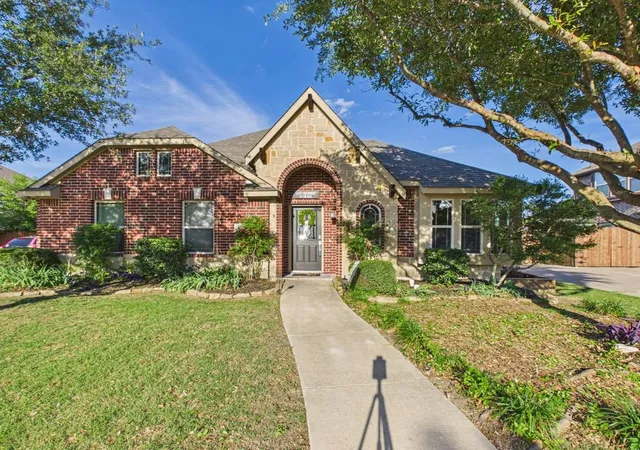 Homes for sale in Midlothian, TX | 742 Mill Pond Dr, Midlothian, TX 76065 | MLS# 21259911