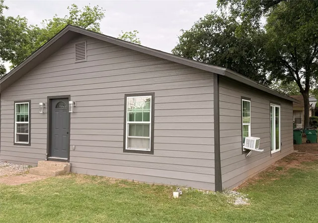 Homes for sale in Iowa Park, TX | 510 N Pacific Ave, Iowa Park, TX 76367 | MLS# 21261266