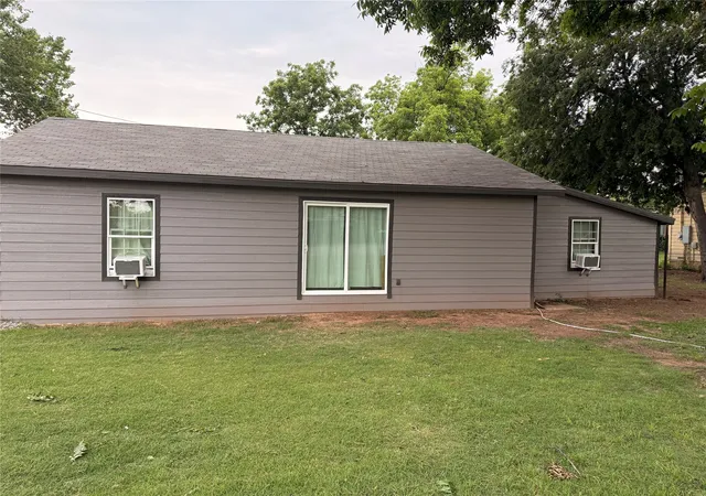 Homes for sale in Iowa Park, TX | 510 N Pacific Ave, Iowa Park, TX 76367 | MLS# 21261266
