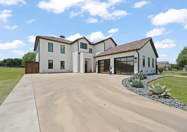 1st image of 613 Wildcat Wy, Kennedale, TX 76060 | MLS# 21261254