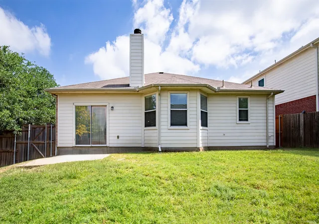 Homes for sale in Little Elm, TX | 14537 Crystal Lake Dr, Little Elm, TX 75068 | MLS# 21255672