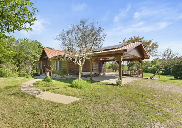 Homes for sale in Ferris, TX | 821 Ewing Rd, Ferris, TX 75125 | MLS# 21260471