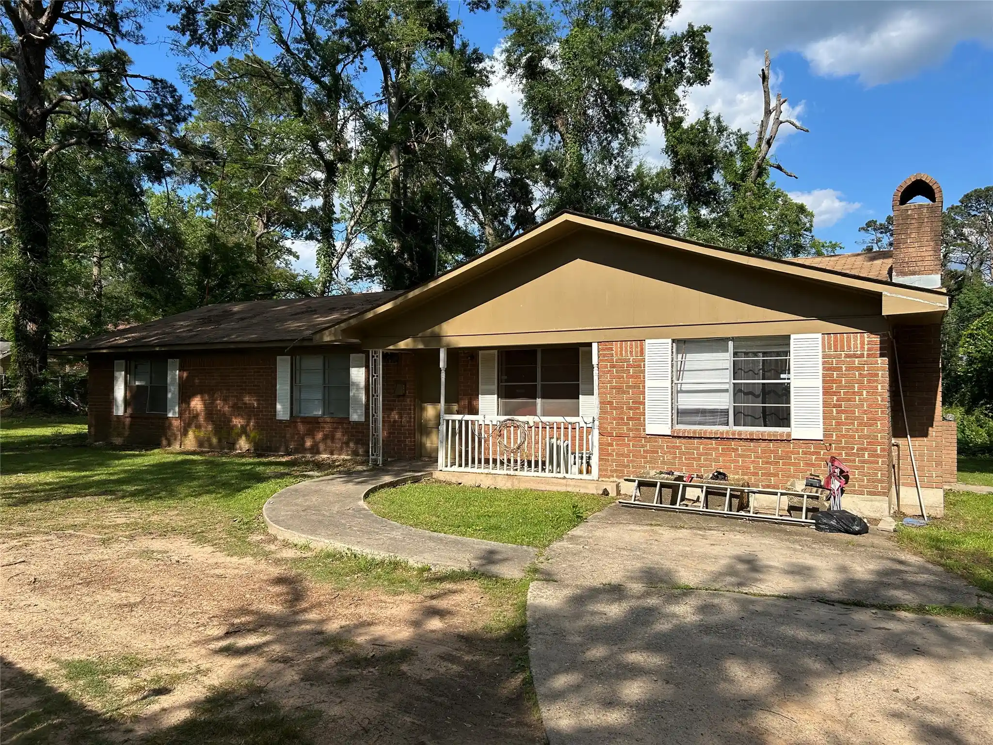 Single family home for sale at 492 Mary Lou Ln, Mansfield, LA 71052 | MLS# 21261405