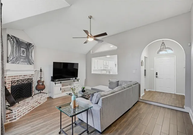 2nd image of 2956 Timber Creek Trl, Fort Worth, TX 76118 | MLS# 21246008