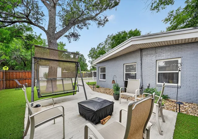 1st image of 1603 William Brewster St, Irving, TX 75061 | MLS# 21210748