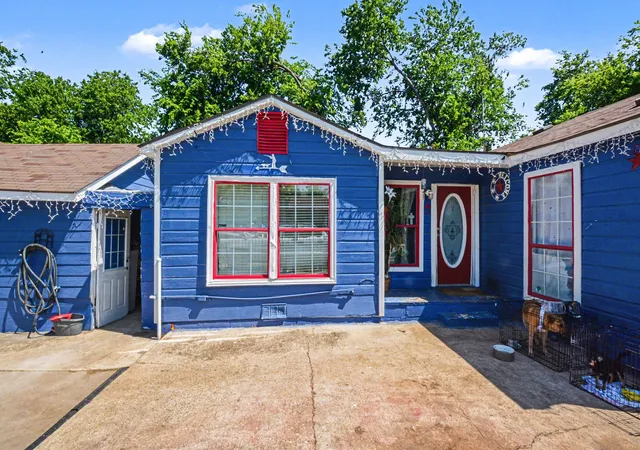 Photo 3 of Single family home for sale at 1001 Hillburn Dr, Dallas, TX 75217 | MLS# 21261453 | Listing updated on 2026-07-22
