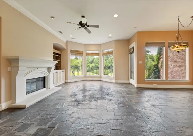 Photo 4 of Single family home for sale at 12010 Lueders Ln, Dallas, TX 75230 | MLS# 21261490 | Listing updated on 2026-08-23