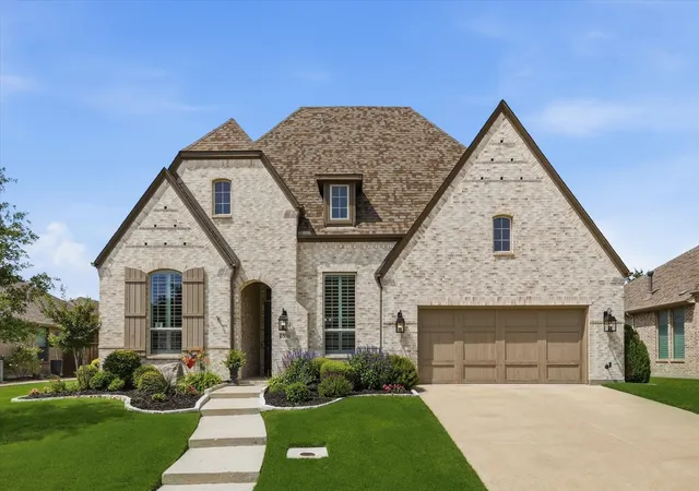 Homes for sale in Flower Mound, TX | 6500 Dolan Falls Dr, Flower Mound, TX 76226 | MLS# 21259664