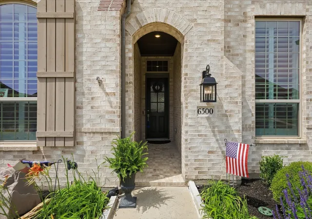 Homes for sale in Flower Mound, TX | 6500 Dolan Falls Dr, Flower Mound, TX 76226 | MLS# 21259664