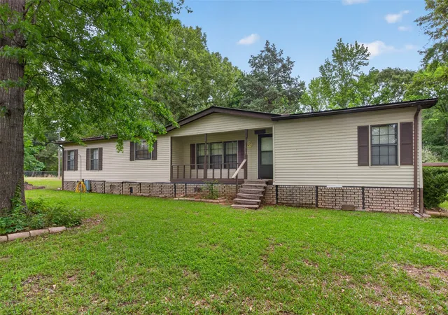 Photo 1 of Sale Pending at 306 Lesa Ln, Stonewall, LA 71078 | MLS# 21260100 | Listing updated on 2026-07-15