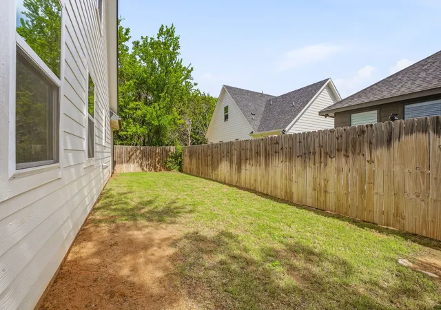 Homes for sale in Granbury, TX | 5721 San Jacinto Dr, Granbury, TX 76048 | MLS# 21261574
