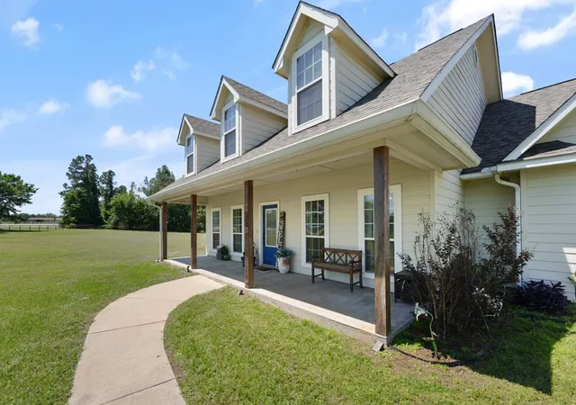 Homes for sale in Emory, TX | 155 Rs County Rd, Emory, TX 75440 | MLS# 21261650