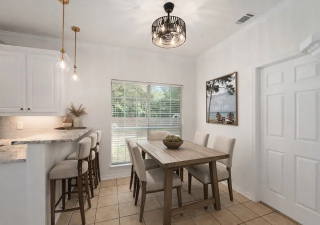 Photo 3 of Single family home for sale at 6881 Scenic Dr, Eustace, TX 75124 | MLS# 21261623 | Listing updated on 2026-10-01