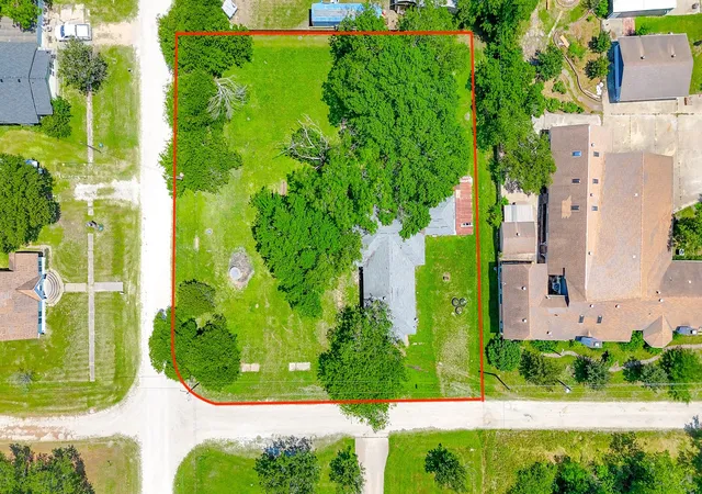Homes for sale in Coolidge, TX | 305 N 3Rd St, Coolidge, TX 76693 | MLS# 21261120