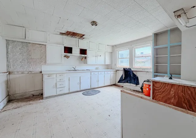 Homes for sale in Coolidge, TX | 305 N 3Rd St, Coolidge, TX 76693 | MLS# 21261120