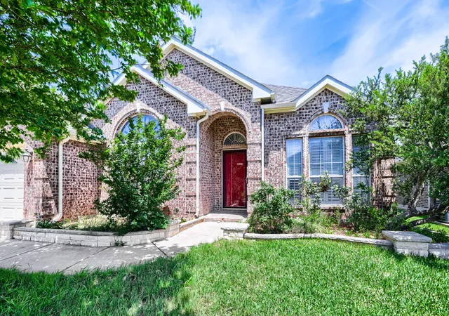 Homes for sale in Fort Worth, TX | 4712 Ardenwood Dr, Fort Worth, TX 76123 | MLS# 21245532