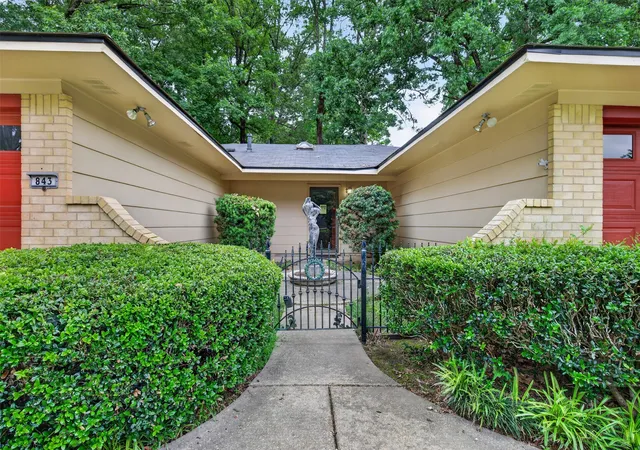 Photo 2 of Single family home for sale at 843 Belden Dr, Shreveport, LA 71118 | MLS# 21262017 | Listing updated on 2026-07-22