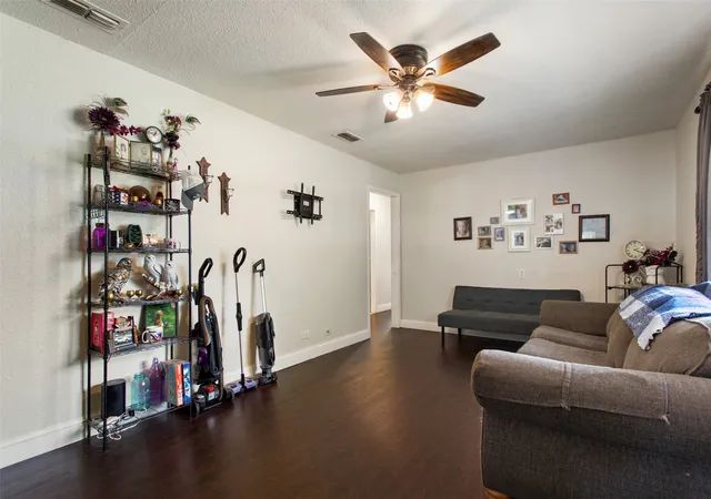 Photo 4 of Single family home for sale at 245 Parkins St, Sulphur Springs, TX 75482 | MLS# 21253470 | Listing updated on 2026-08-28