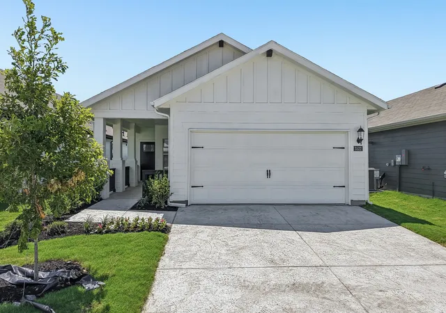 Photo 1 of Single family home for sale at 3522 Bridgeport Dr, Farmersville, TX 75442 | MLS# 21259967 | Listing updated on 2026-08-31