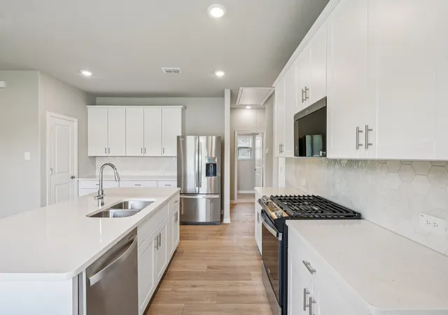 Photo 3 of Single family home for sale at 3522 Bridgeport Dr, Farmersville, TX 75442 | MLS# 21259967 | Listing updated on 2026-08-31