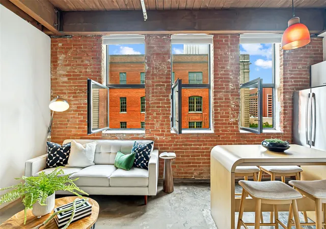 Photo 1 of Condo for sale at 509 Elm St #503, Dallas, TX 75202 | MLS# 21258797 | Listing updated on 2026-09-23