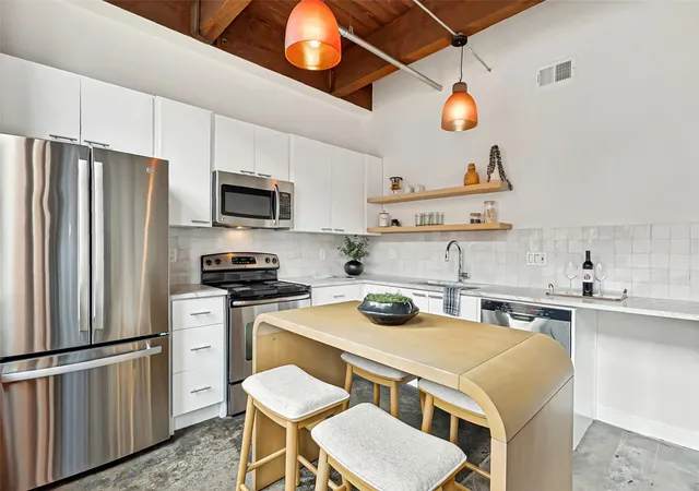 Condo for sale at 509 Elm St #503, Dallas, TX 75202 | MLS# 21258797 | Listing updated on 2026-09-23