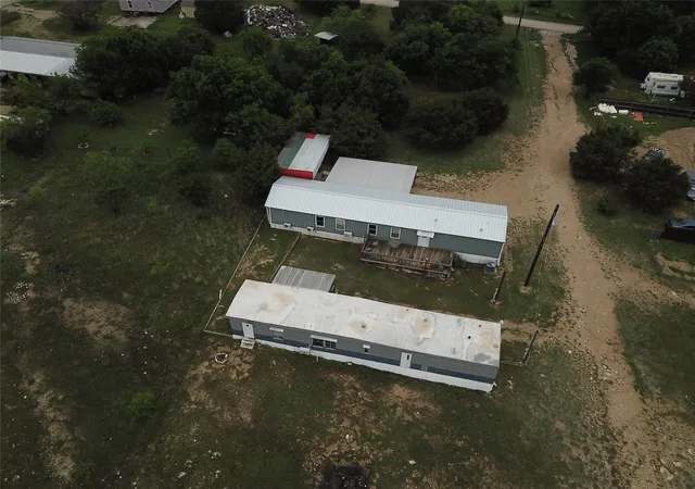 Photo 20 of Manufactured home for sale at 413 Lakeview Trl, Weatherford, TX 76087 | MLS# 21262121 | Listing updated on 2026-10-08