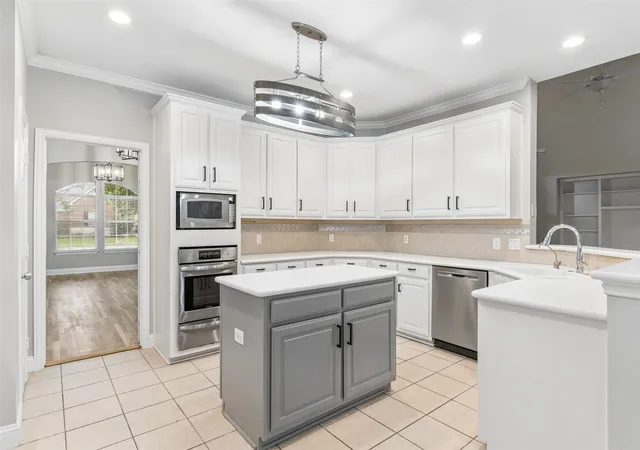 5th image of 5912 Crestberry Ln, Sachse, TX 75048 | MLS# 21257001