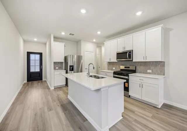 Photo 1 of Sale Pending at 2113 Rannoch St, Sherman, TX 75092 | MLS# 21259978 | Listing updated on 2026-08-25