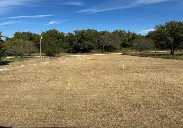 Photo 3 of Sale Pending at 912 Partridge Ct, Granbury, TX 76049 | MLS# 21262227 | Listing updated on 2026-07-14
