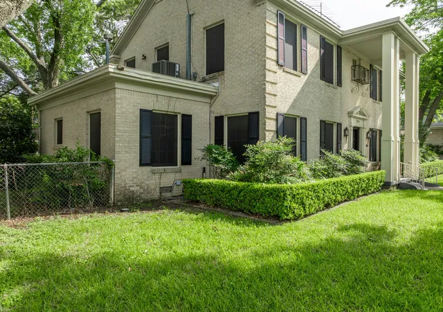Photo 4 of Sale Pending at 2800 Cumberland Ave, Waco, TX 76707 | MLS# 21261830 | Listing updated on 2026-07-15