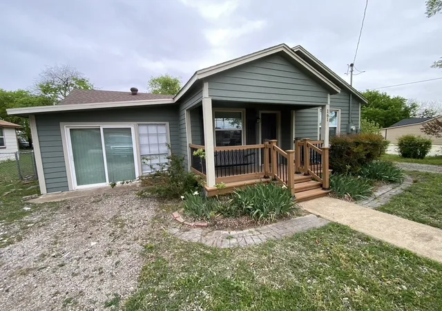 Homes for sale in Cedar Hill, TX | 161 Hood St, Cedar Hill, TX 75104 | MLS# 21262178