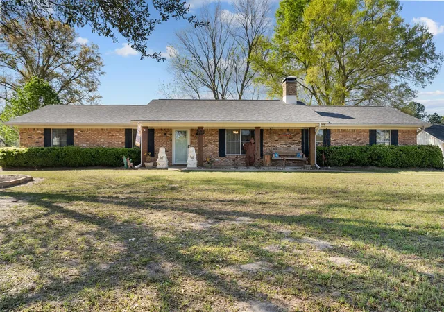 Photo 2 of Sale Pending at 13929/13943 County Road 1140, Tyler, TX 75709 | MLS# 21262325 | Listing updated on 2026-08-20