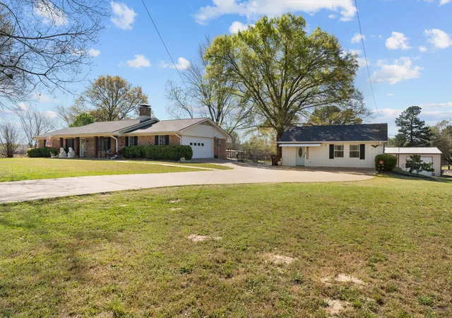 Photo 3 of Sale Pending at 13929/13943 County Road 1140, Tyler, TX 75709 | MLS# 21262325 | Listing updated on 2026-08-20