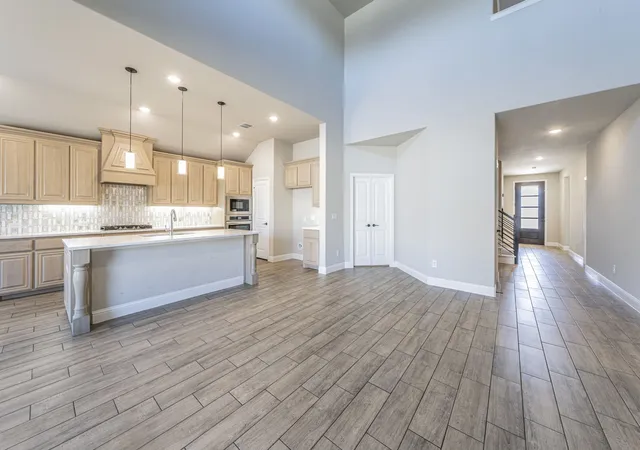 Photo 4 of Sale Pending at 1049 Snowy Owl Dr, Alvarado, TX 76009 | MLS# 21262145 | Listing updated on 2026-07-19