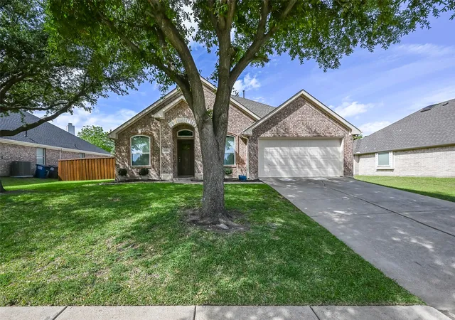 Photo 1 of Sale Pending at 3506 Olivia Dr, Wylie, TX 75098 | MLS# 21261955 | Listing updated on 2026-07-28